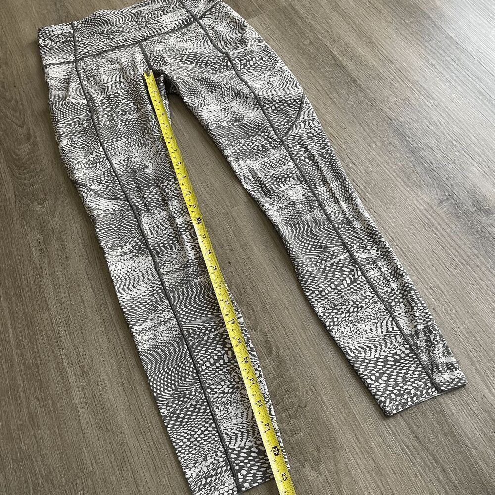 Lululemon Fast & Free 7/8 Tight II Nulux 25" in Swerve Vapor Metal Grey 6​​​​​​ - Picture 7 of 7